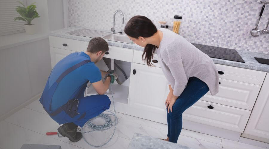Expert burst pipe repair services in Citra, FL